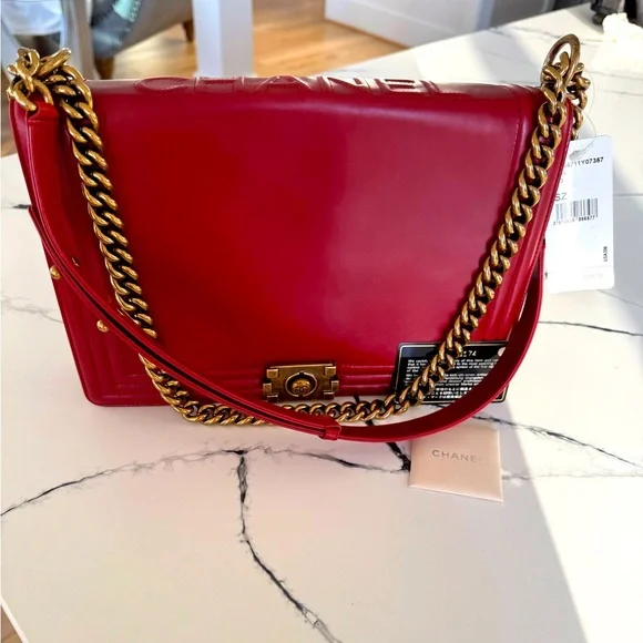 TRADE!! Reserved!! CHANEL BAG. EUC - Picture 1 of 13